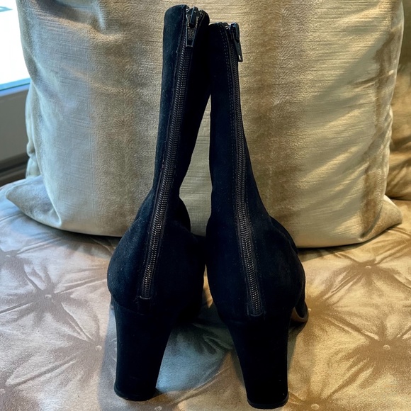 🎱Mima Venezia Black Suede Short Boots - Size 38.5🎱 - Picture 4 of 8